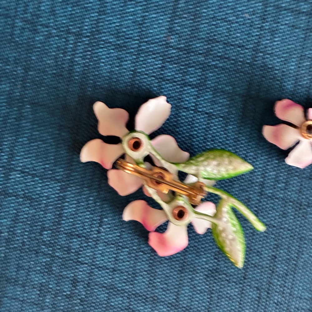 Pink Enamel Flower Brooch and Earring Set - Picture 4 of 5
